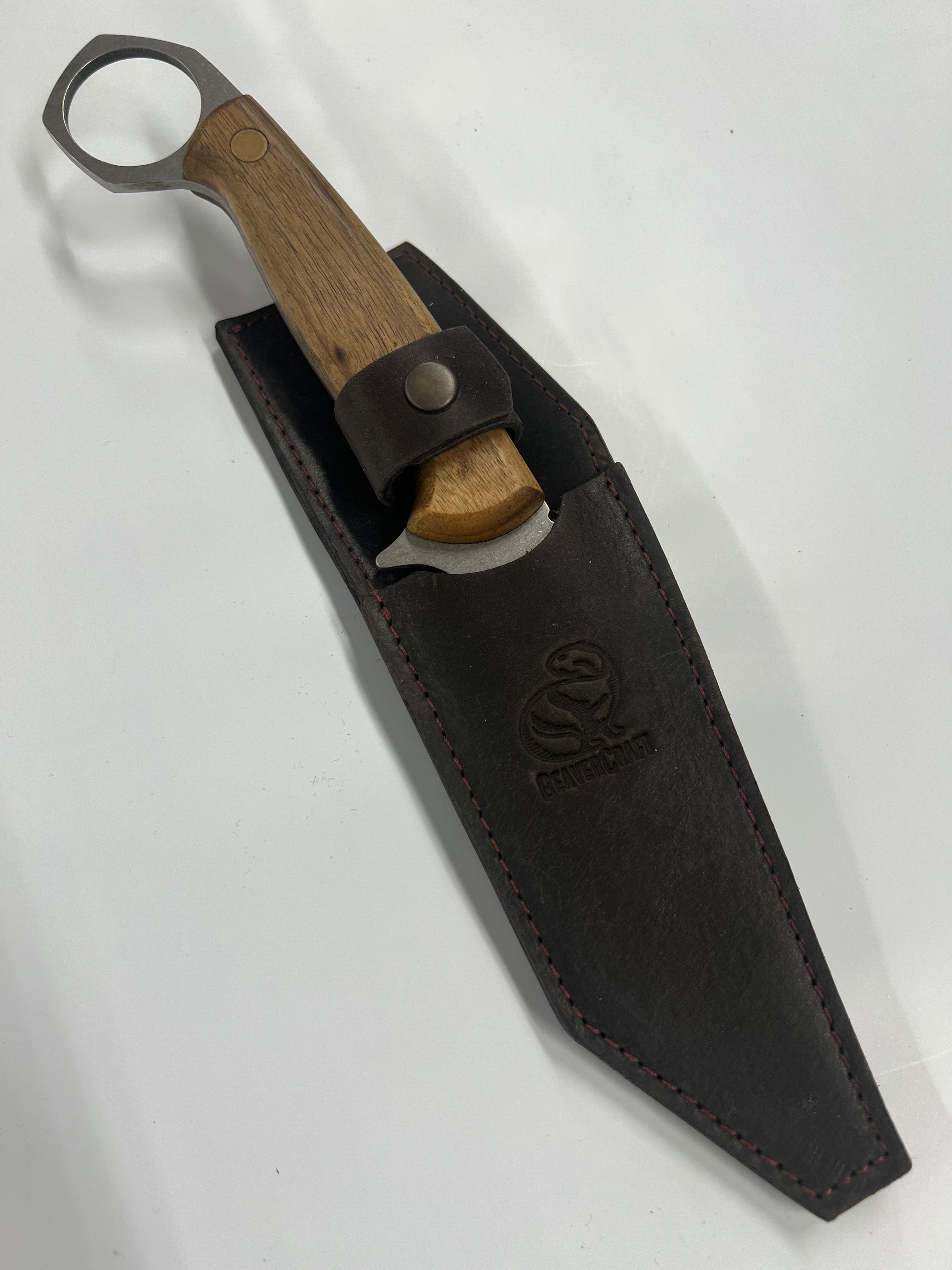 Ukrainisches Camping-Karambit CGK1 mit Lederscheide