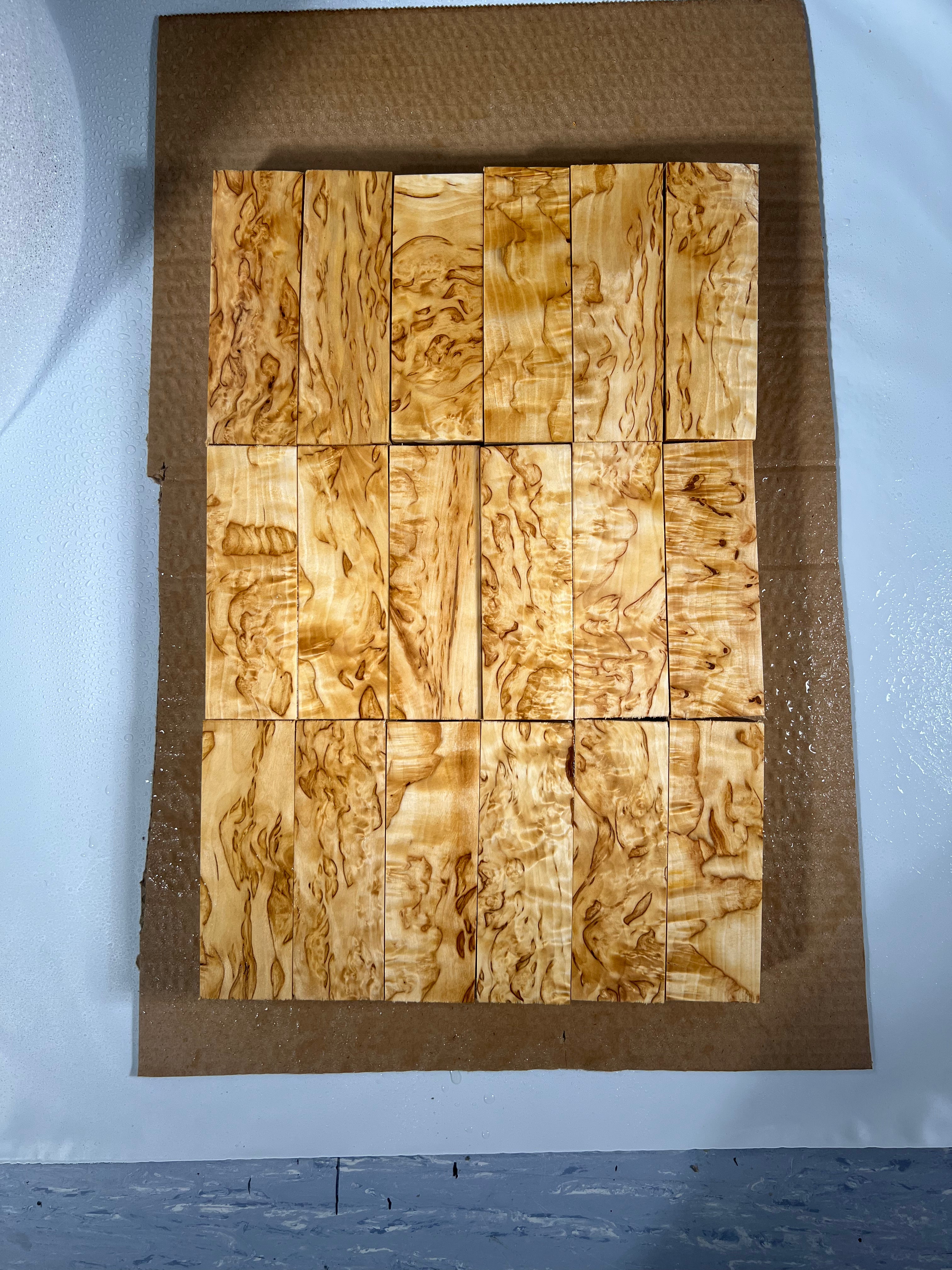 Naturbelassenes Waldbirken-Maserholz ca. 30x40x120