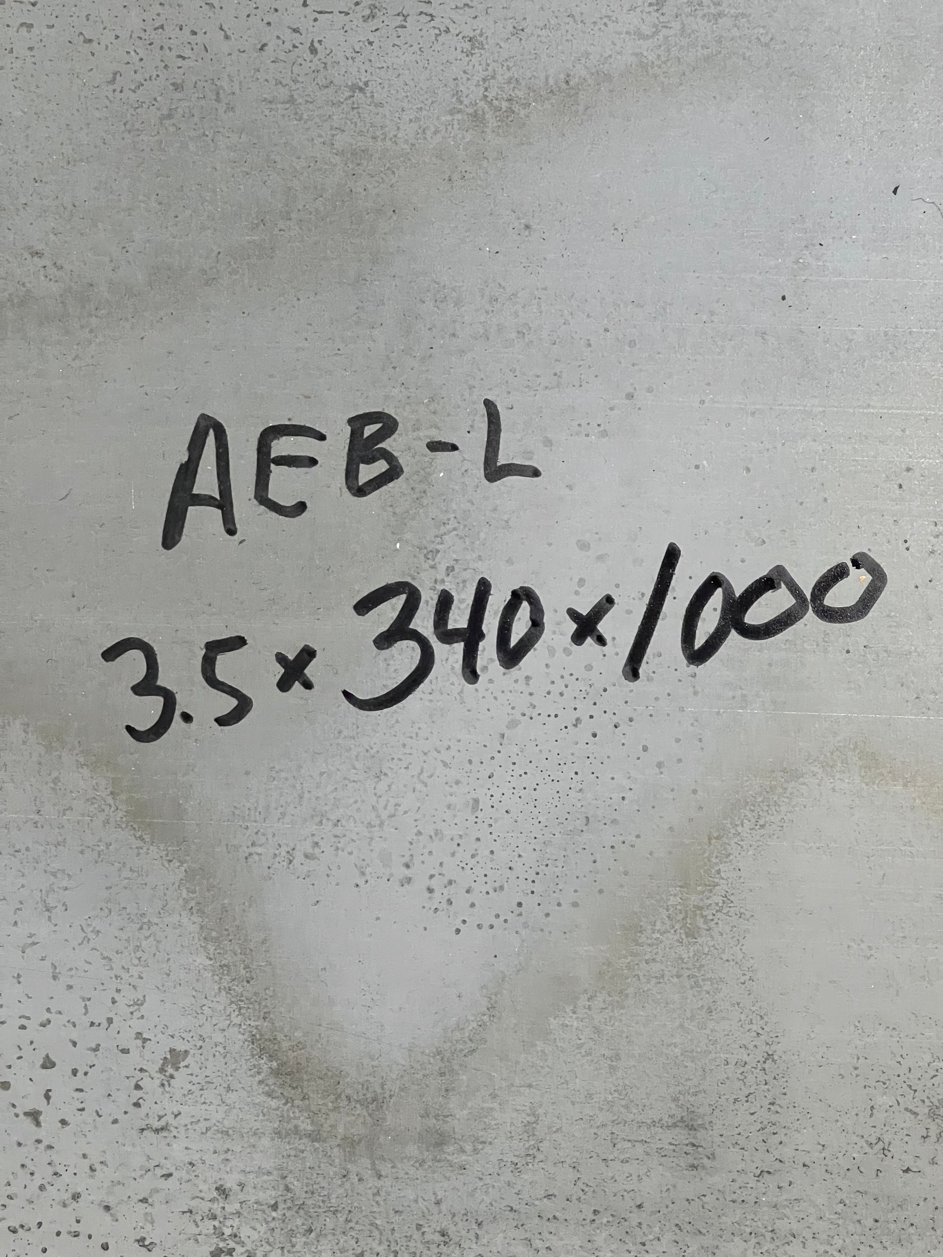 AEB-L Rostfreier Messerstahl