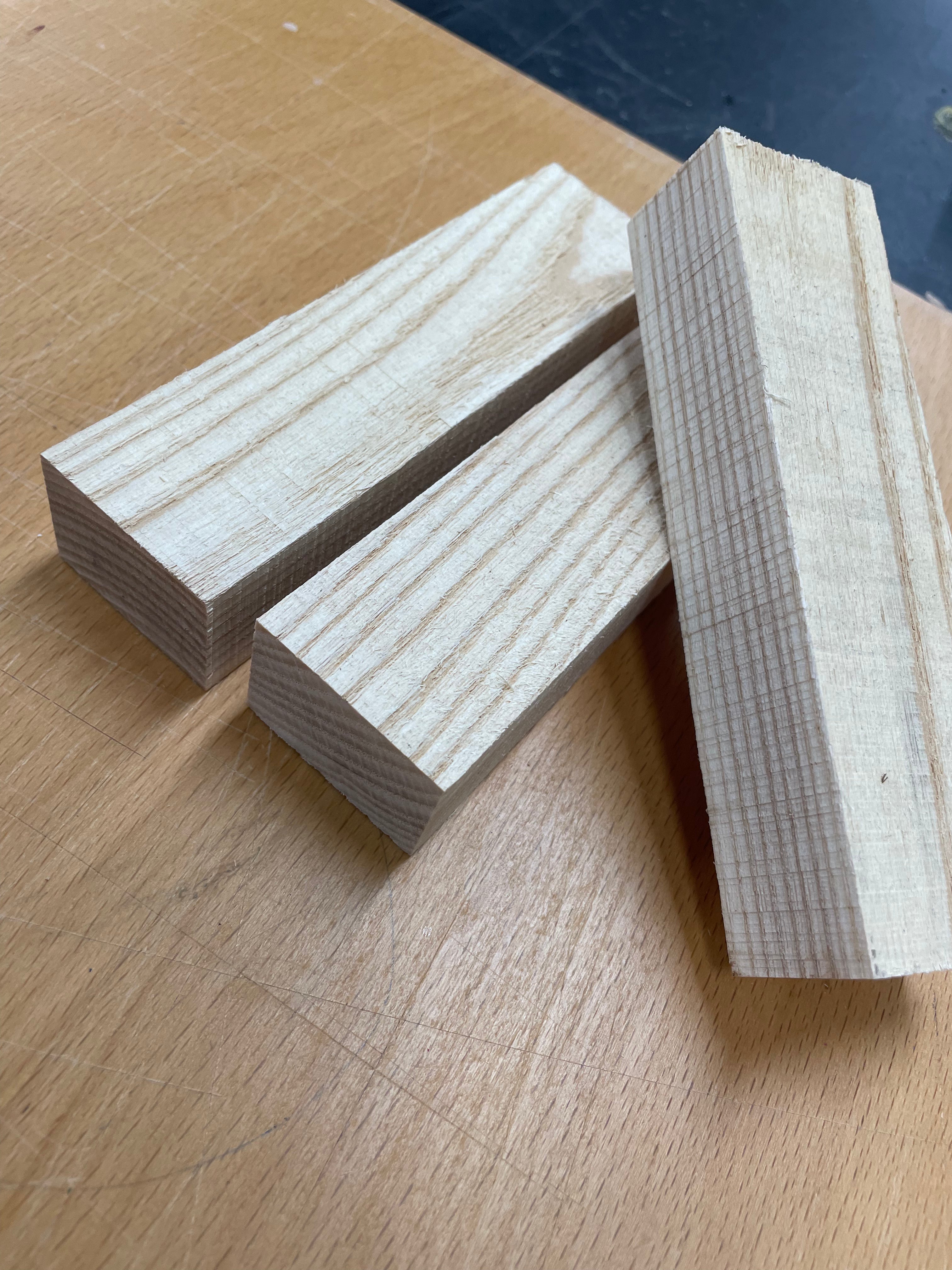 Messergriffrohling aus Holz