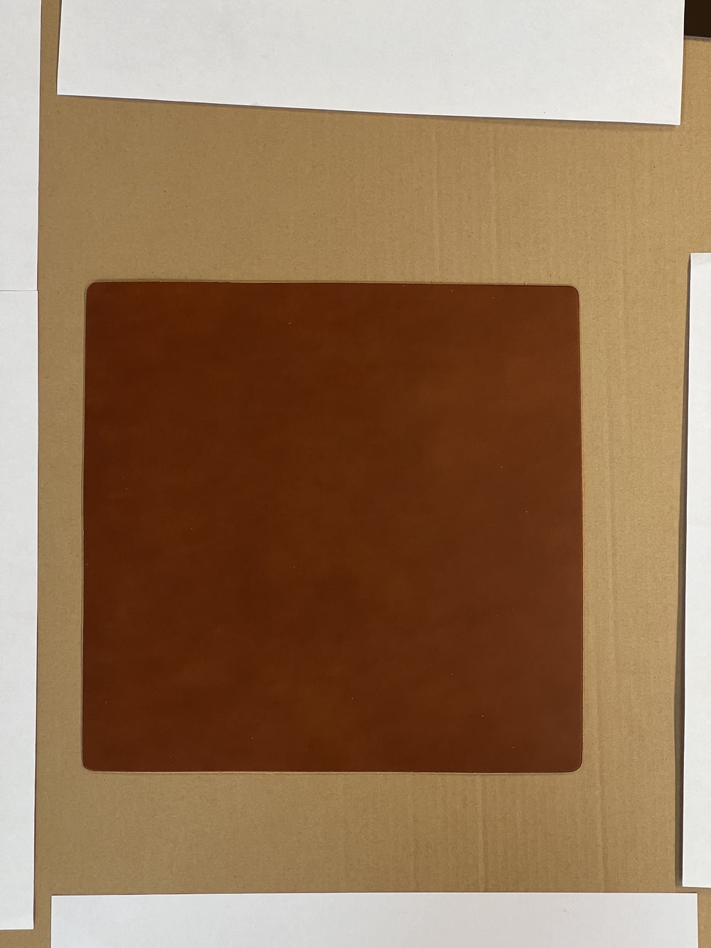 Messerscheidenleder fertig gefärbt 31x31 cm
