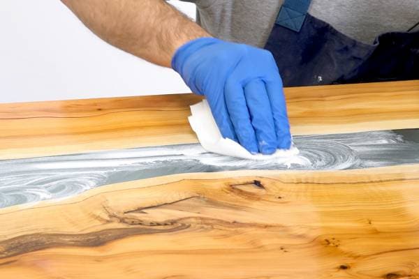 Poliermittel für Epoxidharz, Lack und Kunststoff