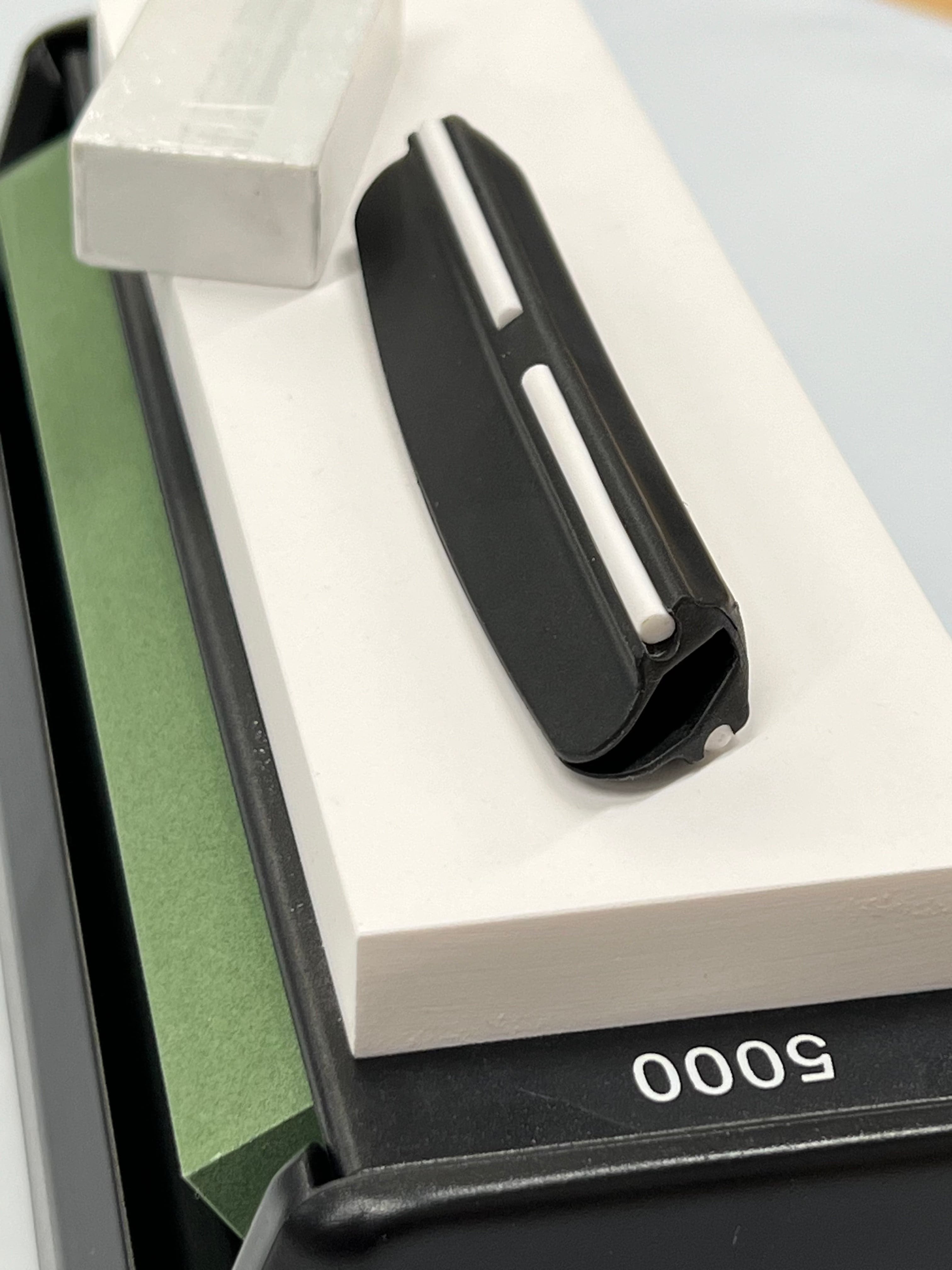 Japanischer Kombinations-Schleifstein 800/2000/5000 Grit mit Basisstation