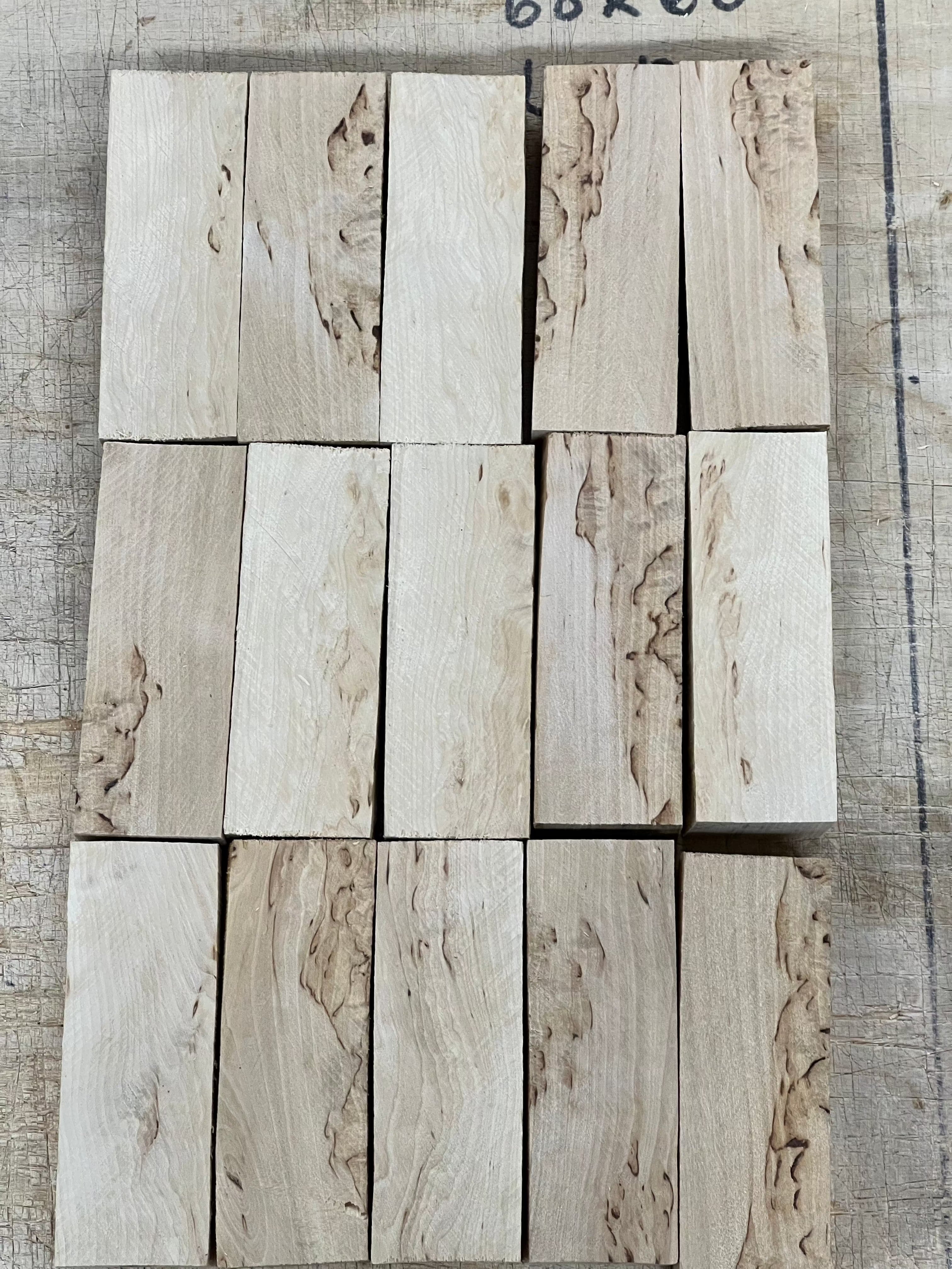 Messergriffrohling aus Holz