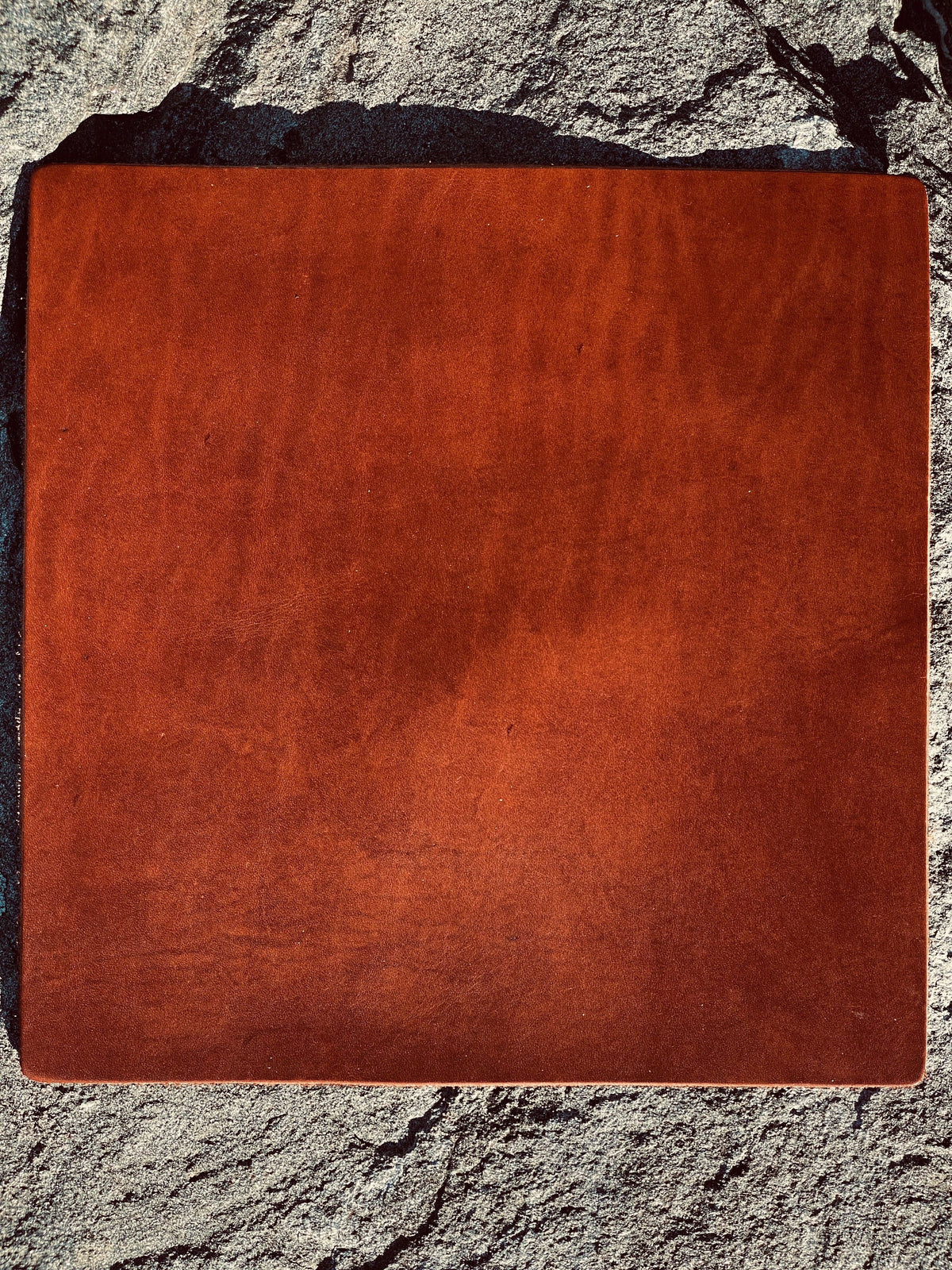 Messerscheidenleder fertig gefärbt 31x31 cm