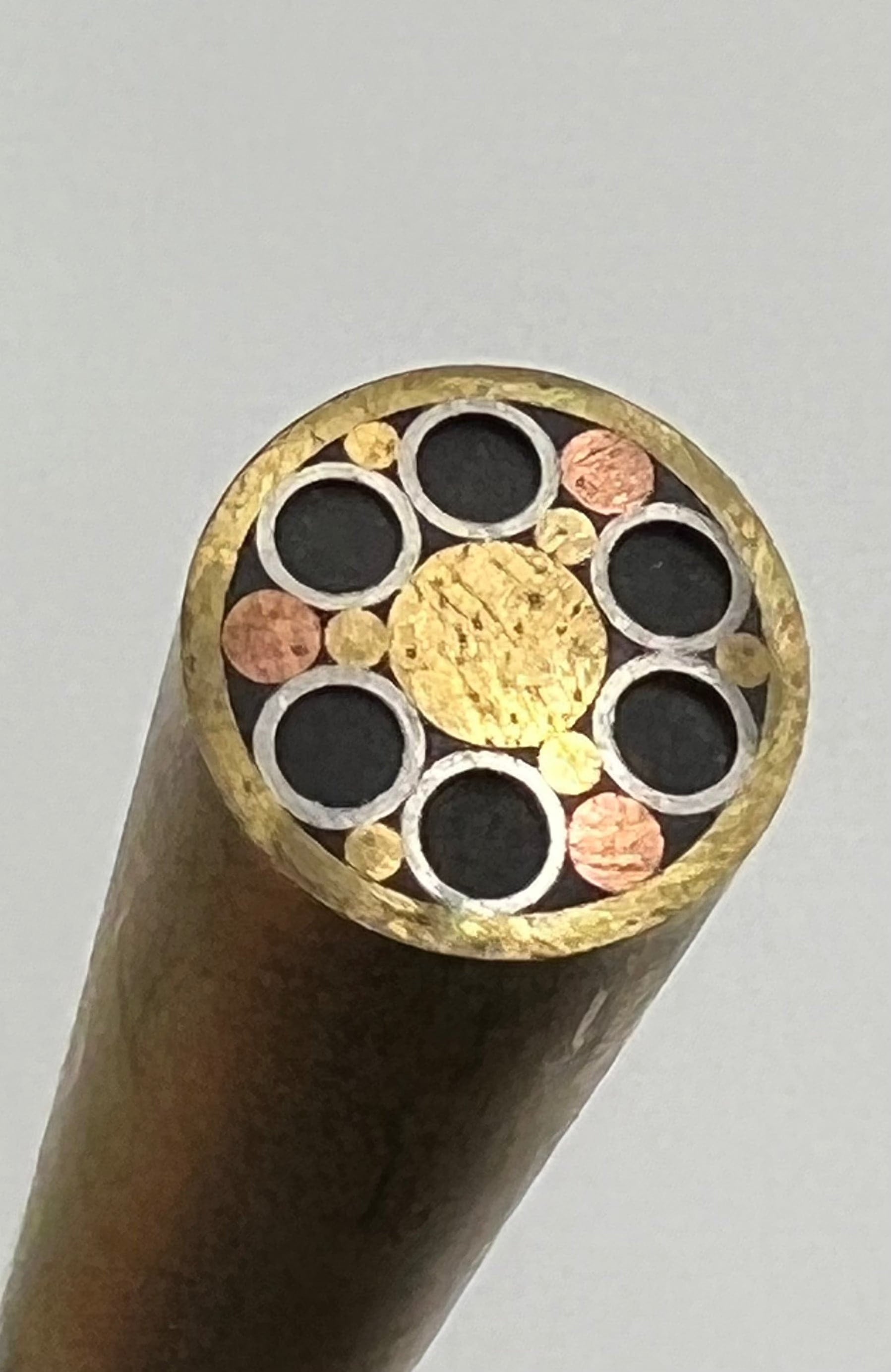 Mosaik-Pin 9,5 mm Griffverzierung
