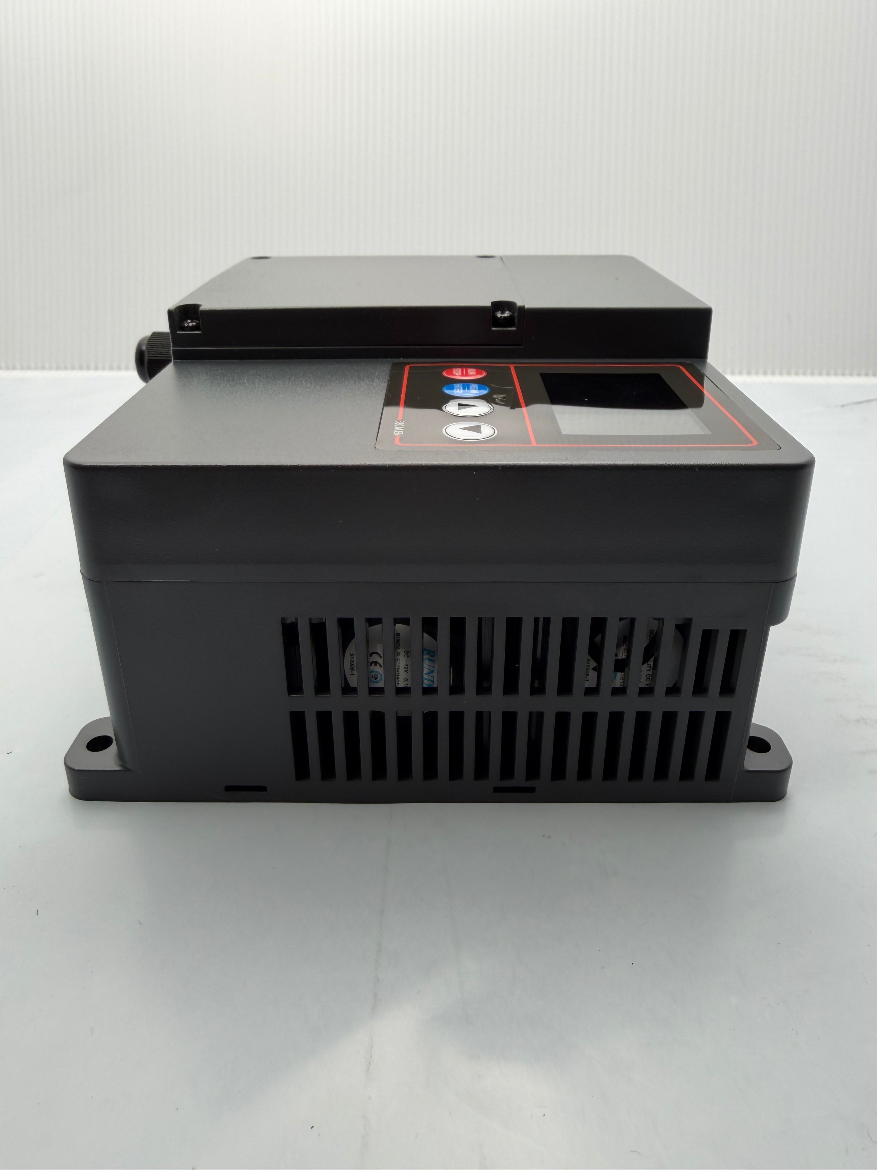 Frequenzumrichter Drehzahlregelung für Schleifmaschine S1 VFD 1,5 kW 230 V 1-Phase auf 3-Phase