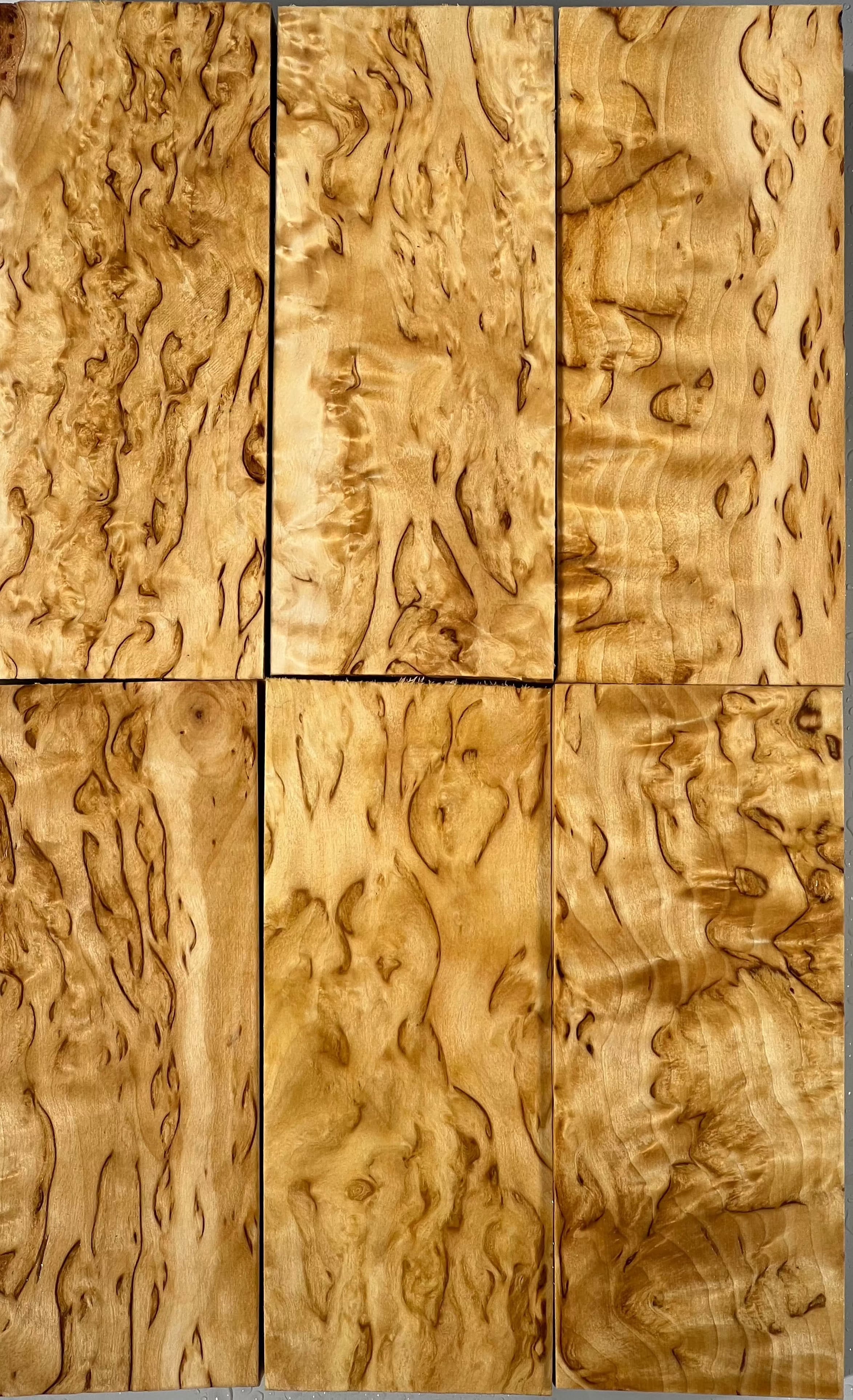Naturbelassenes Maserbirkenholz, groß ca. 30x50x120mm