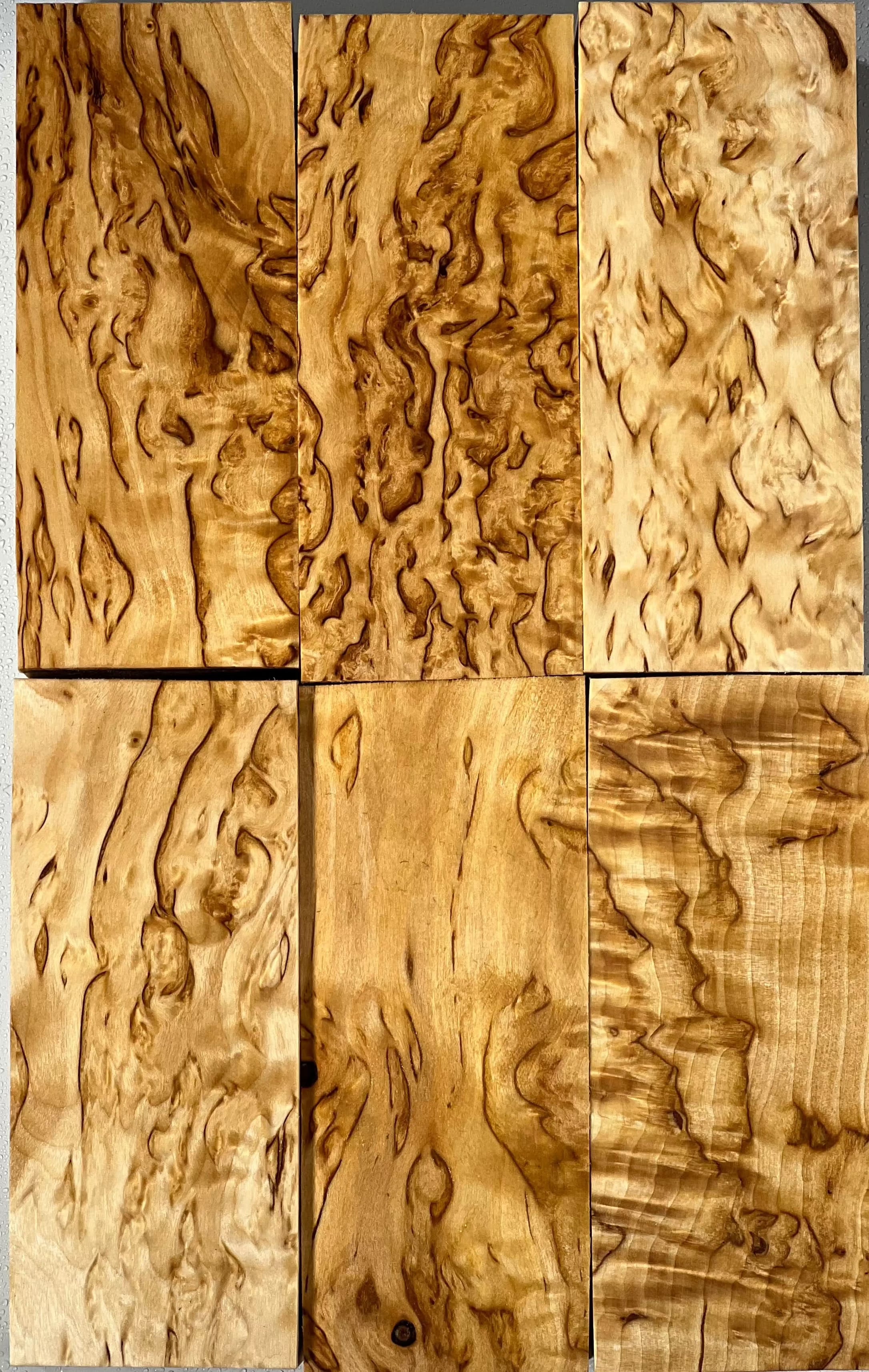 Naturbelassenes Maserbirkenholz, groß ca. 30x50x120mm
