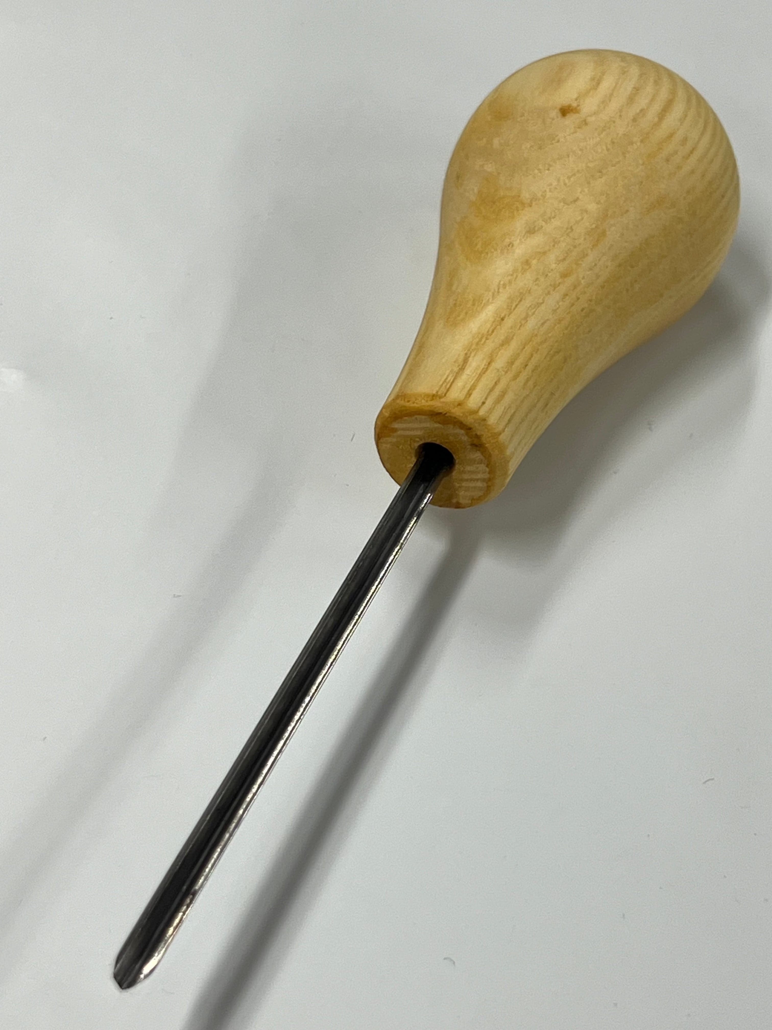BeaverCraft P12/02 V-Schnitzeisen 2 mm mit Kugelgriff