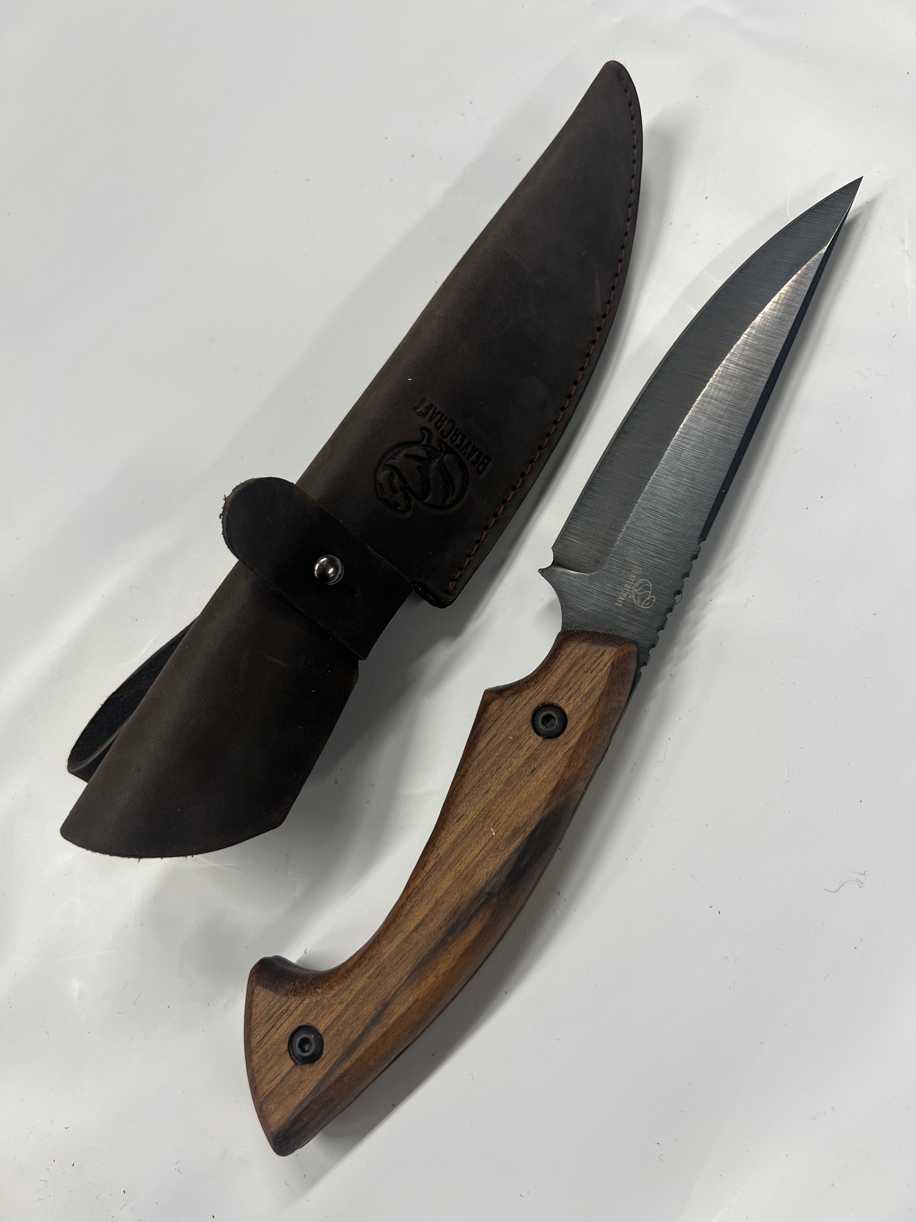 Ukrainisches Jagdmesser HGK6 mit Lederscheide