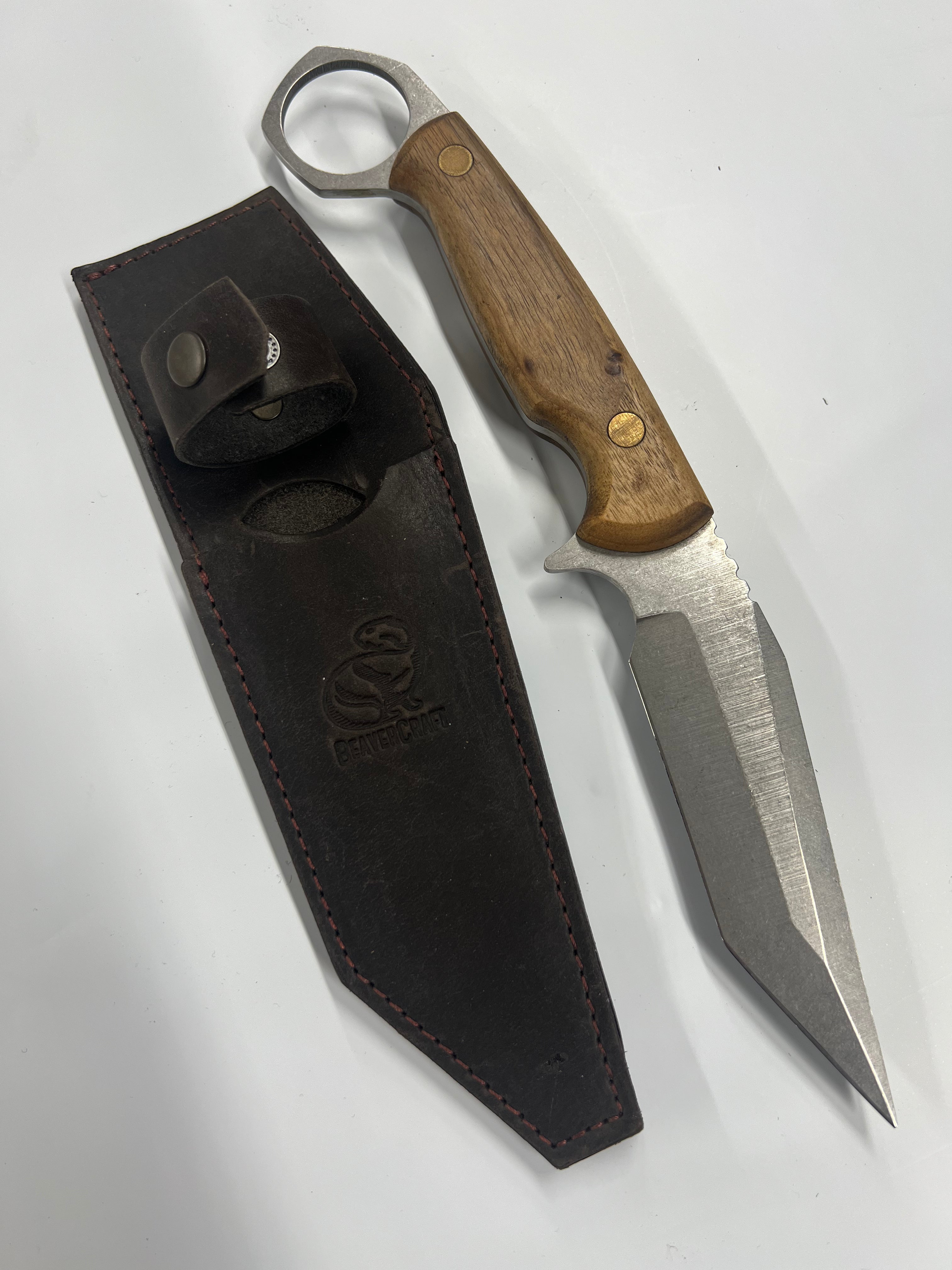 Ukrainisches Camping-Karambit CGK1 mit Lederscheide