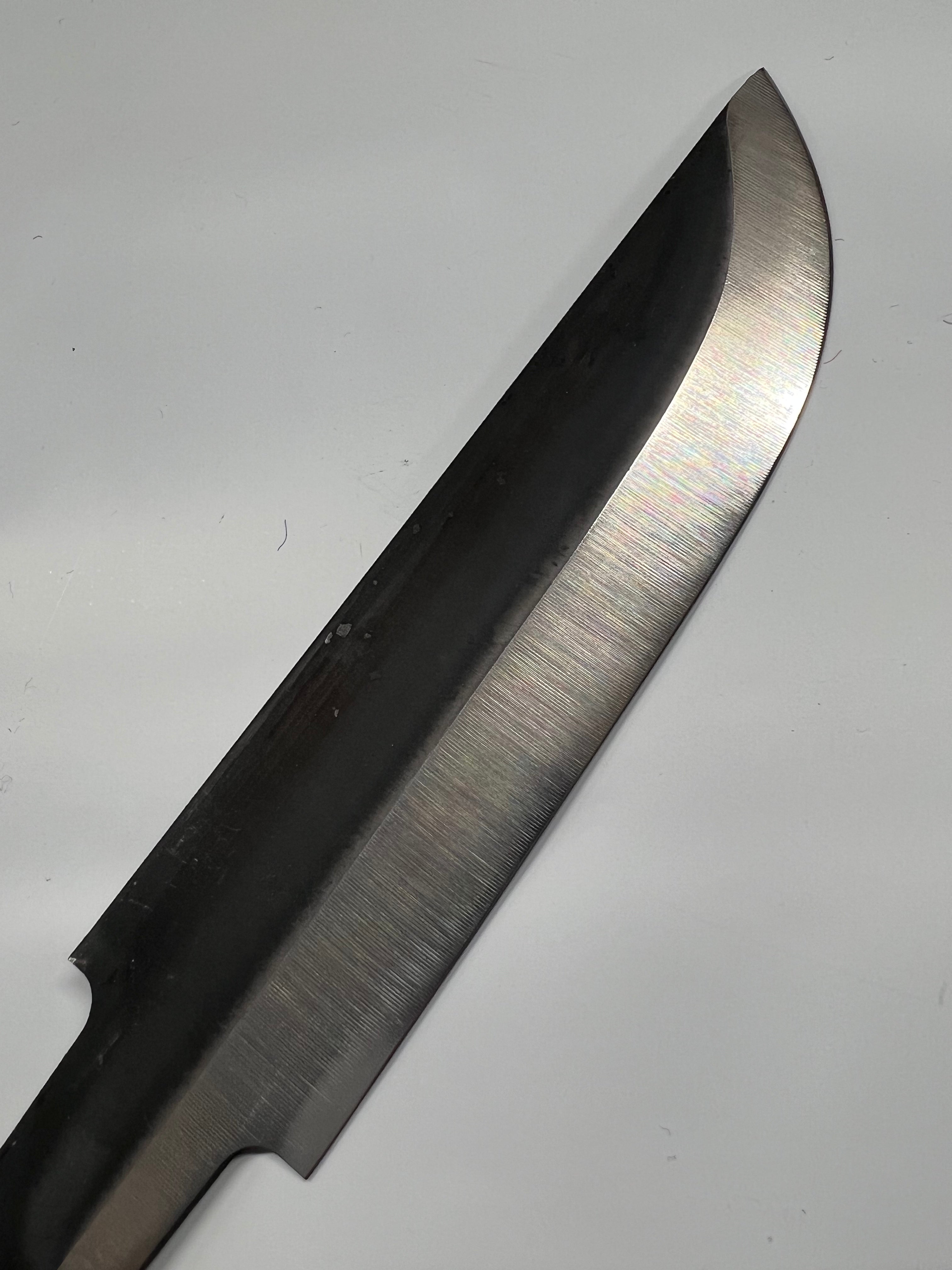 120 mm Leuku-Messerklinge ohne Fehlschärfe