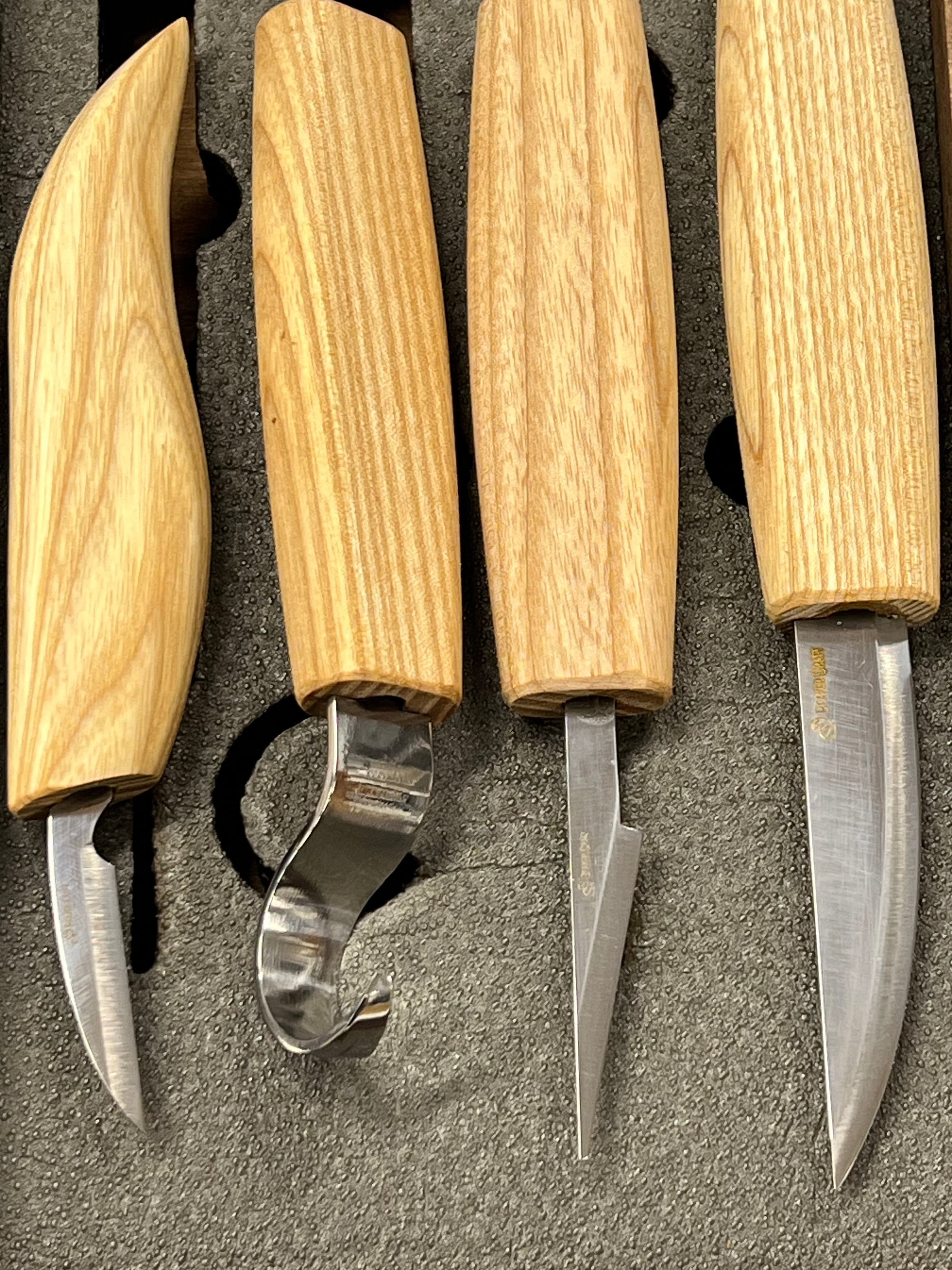 Holzbildhauereisen-Set S09 Buch mit 4 Eisen
