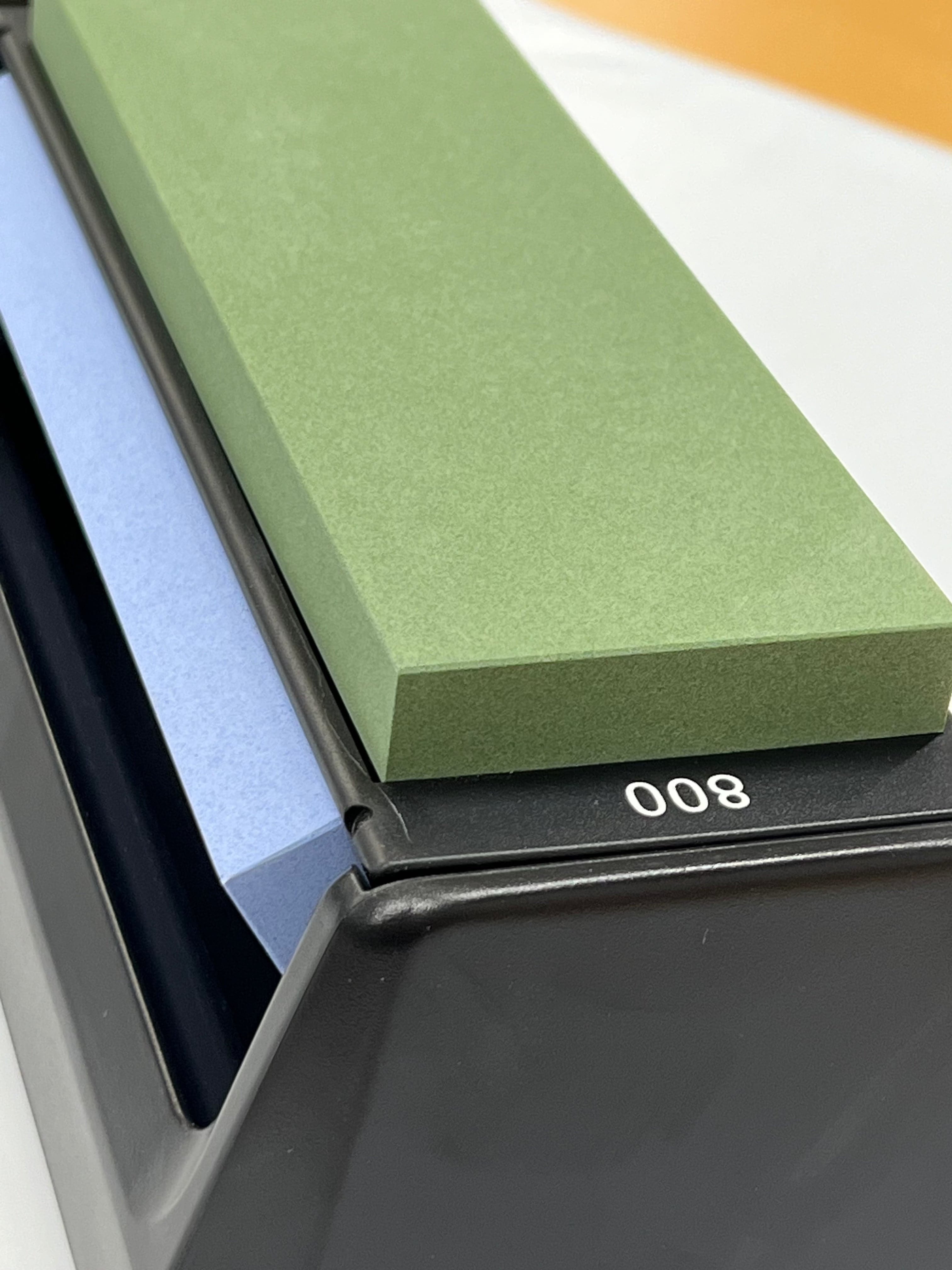 Japanischer Kombinations-Schleifstein 800/2000/5000 Grit mit Basisstation