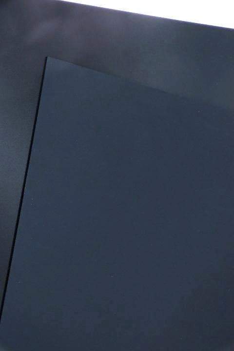 Schwarzes Kydex