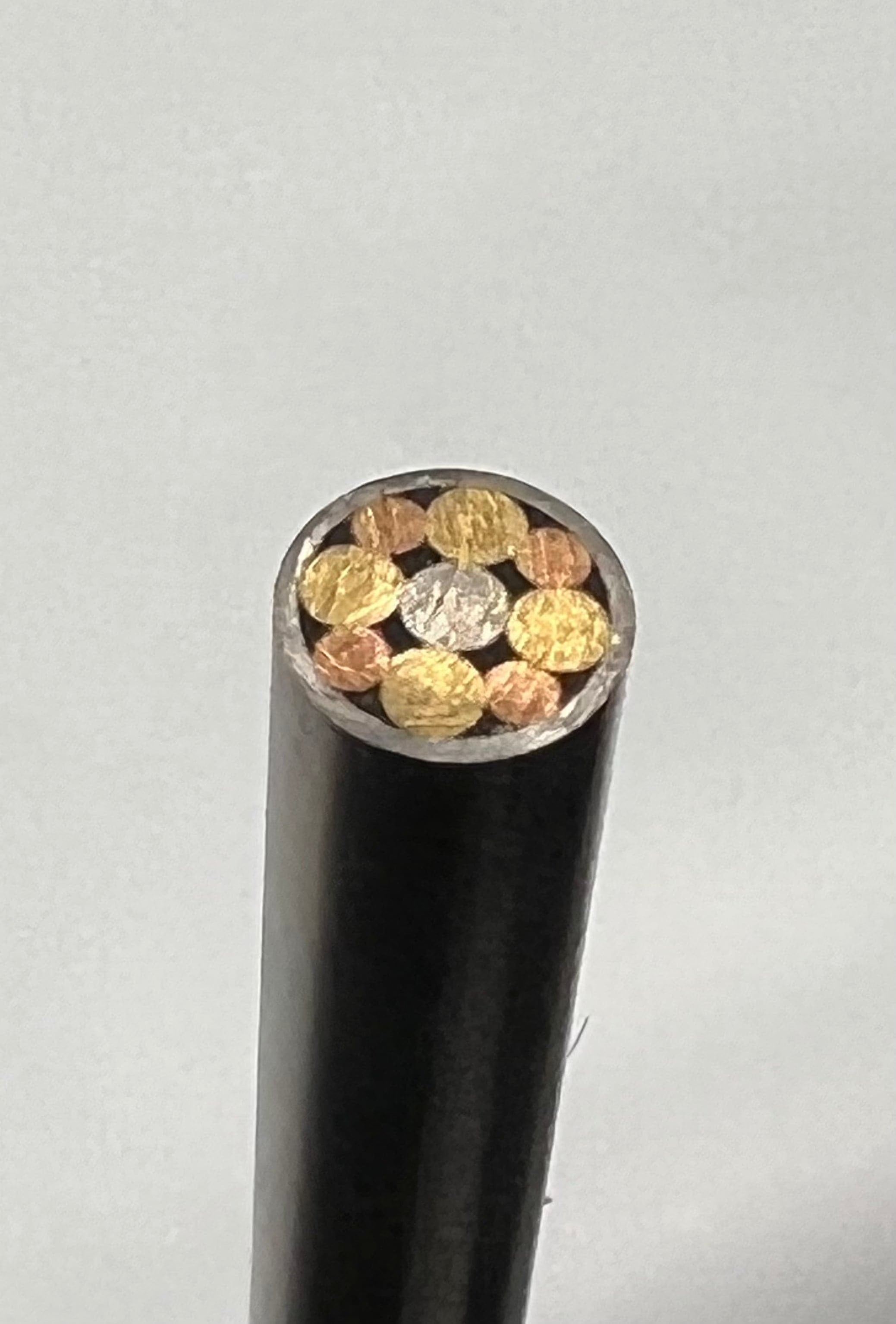Mosaik-Pin 4 mm Griffverzierung