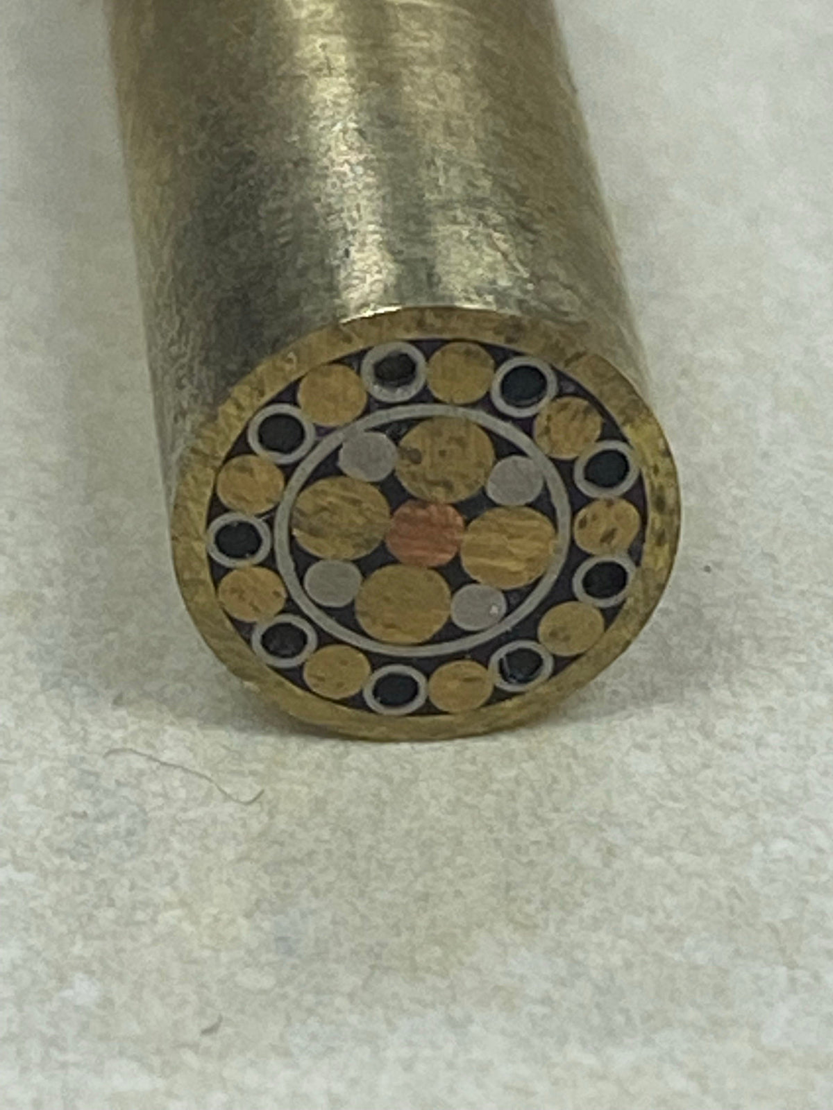 Mosaik-Pin 9,5 mm Griffverzierung