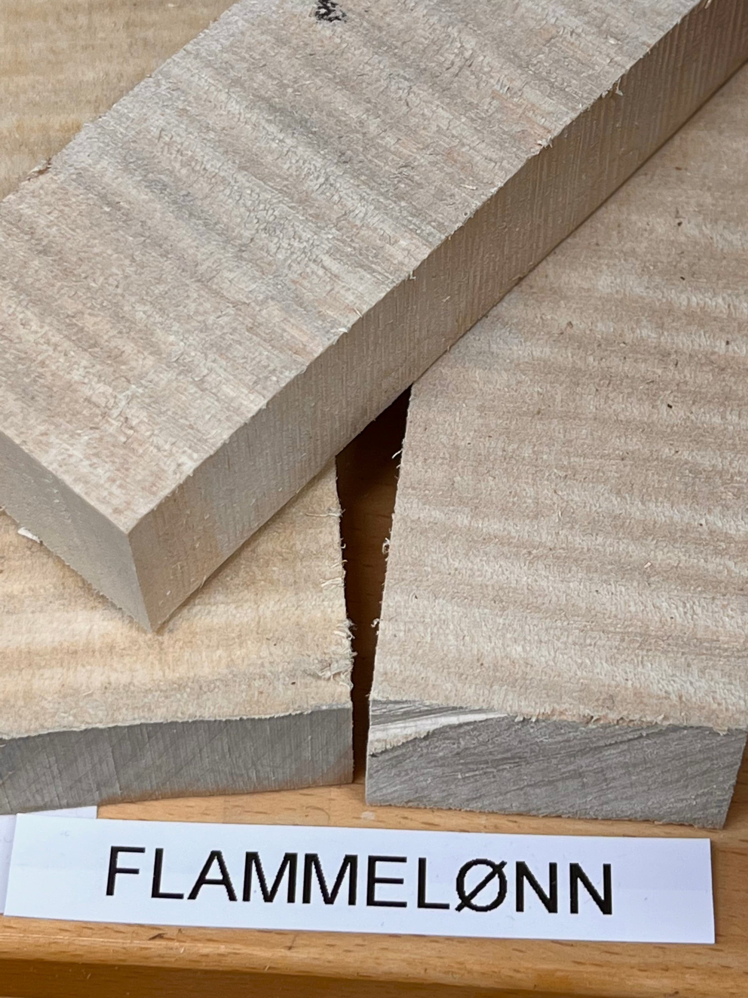 Messergriffrohling aus Holz