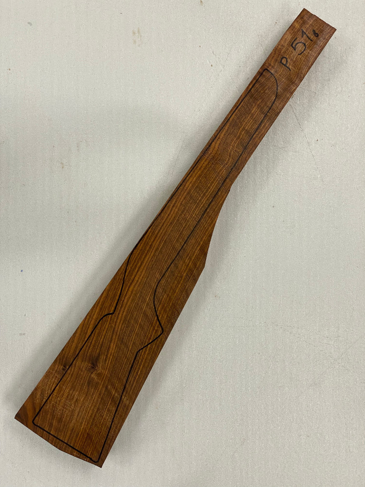 Gewehrschaftrohling Türkischer Walnuss Grad 3 P-51