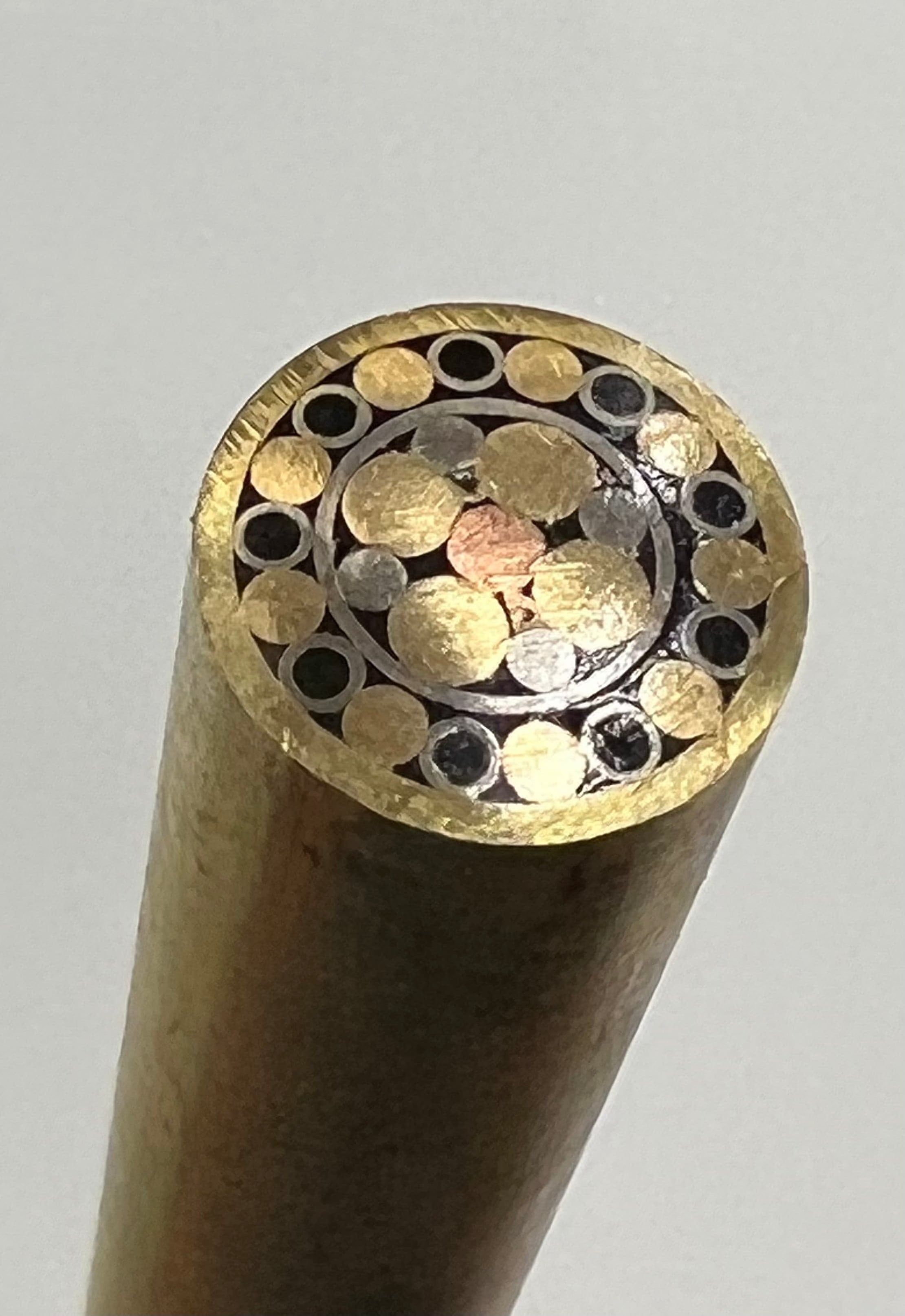 Mosaik-Pin 9,5 mm Griffverzierung