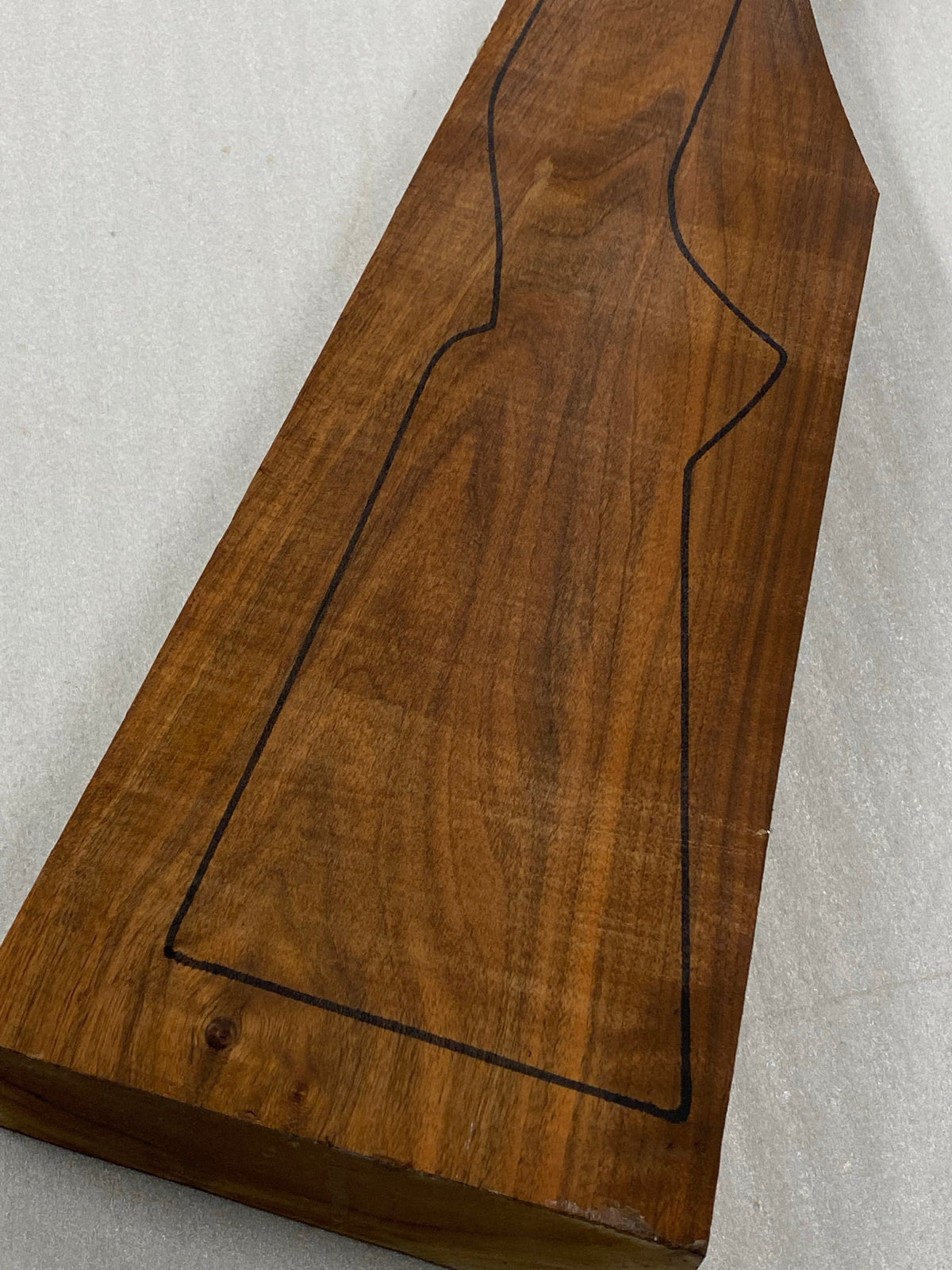 Gewehrschaftrohling Türkischer Nussbaum Grad 3 P-56